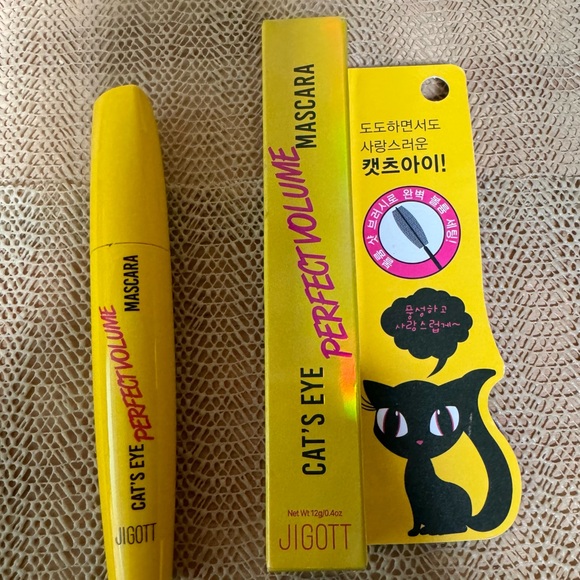 Cats Eye Perfect Volume 2 Mascaras - Picture 2 of 2